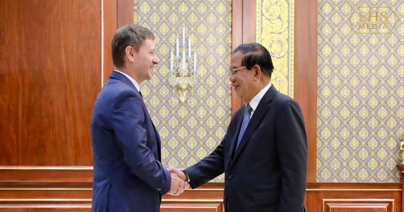 សម្តេចតេជោ ហ៊ុន សែន អនុញ្ញាតឱ្យ ឯកឧត្តម Tibor BALOGHDI ឯកអគ្គរដ្ឋទូតហុងគ្រីប្រចាំនៅកម្ពុជា ចូលជួបសម្តែងការគួរសម និងជម្រាបលា