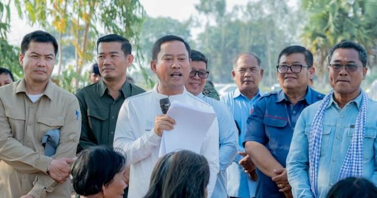 ឯកឧត្តម វ៉ី សំណាង ចុះជួបដោះស្រាយផលប៉ះពាល់ជូនប្រជាពលរដ្ឋ ១២៣គ្រួសារ ក្នុងគម្រោងព្រែកជីកហ្វូណនតេជោ នៅស្រុកទ្រាំង