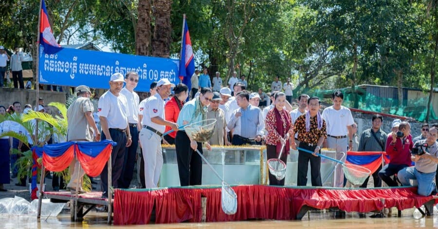 អភិបាលខេត្តតាកែវ ដាក់បទបញ្ជាមន្រ្តីជលធ្វើការទប់ស្កាត់ល្មើសនេសាទឱ្យបាននៅក្នុងរដូវត្រីពង
