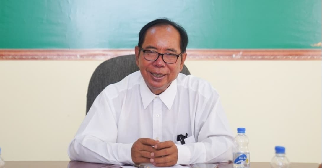 ឯកឧត្ដម ម៉ែន សាម៉ន អញ្ជើញដឹកនាំកិច្ចប្រជុំវឌ្ឍនភាពការងារ ប្រចាំខែ ឧសភា របស់មន្ទីរព័ត៌មានខេត្តព្រៃវែង
