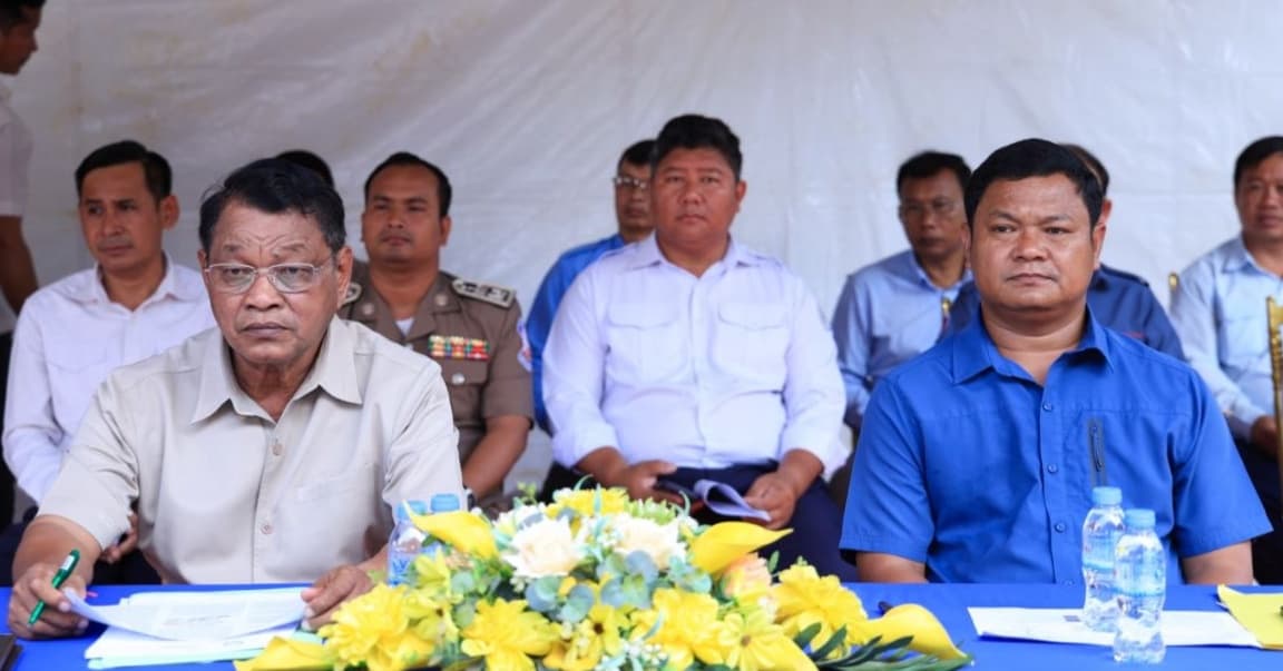 វេទិកាសាធារណៈ ដើម្បីផ្សព្វផ្សាយជូនប្រជាពលរដ្ឋដែលរងផលប៉ះពាល់ដោយគម្រោងការតភ្ជាប់ហេដ្ឋារចនាសម្ព័ន្ធច្រកទ្វារព្រំដែនត្រពាំងផ្លុង និងផ្លូវលេខ៧២