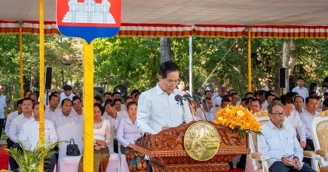 រដ្ឋបាលរាជធានីភ្នំពេញ ប្រារព្ធពិធីរាប់បាត្រព្រះសង្ឃ ៨៨អង្គ ក្នុងទិវាជាតិនៃការចងចាំ ២០ ឧសភា ដើម្បីឧទ្ទិសកុសលដល់ជនរងគ្រោះក្នុងរបបប្រល័យពូជសាសន៍