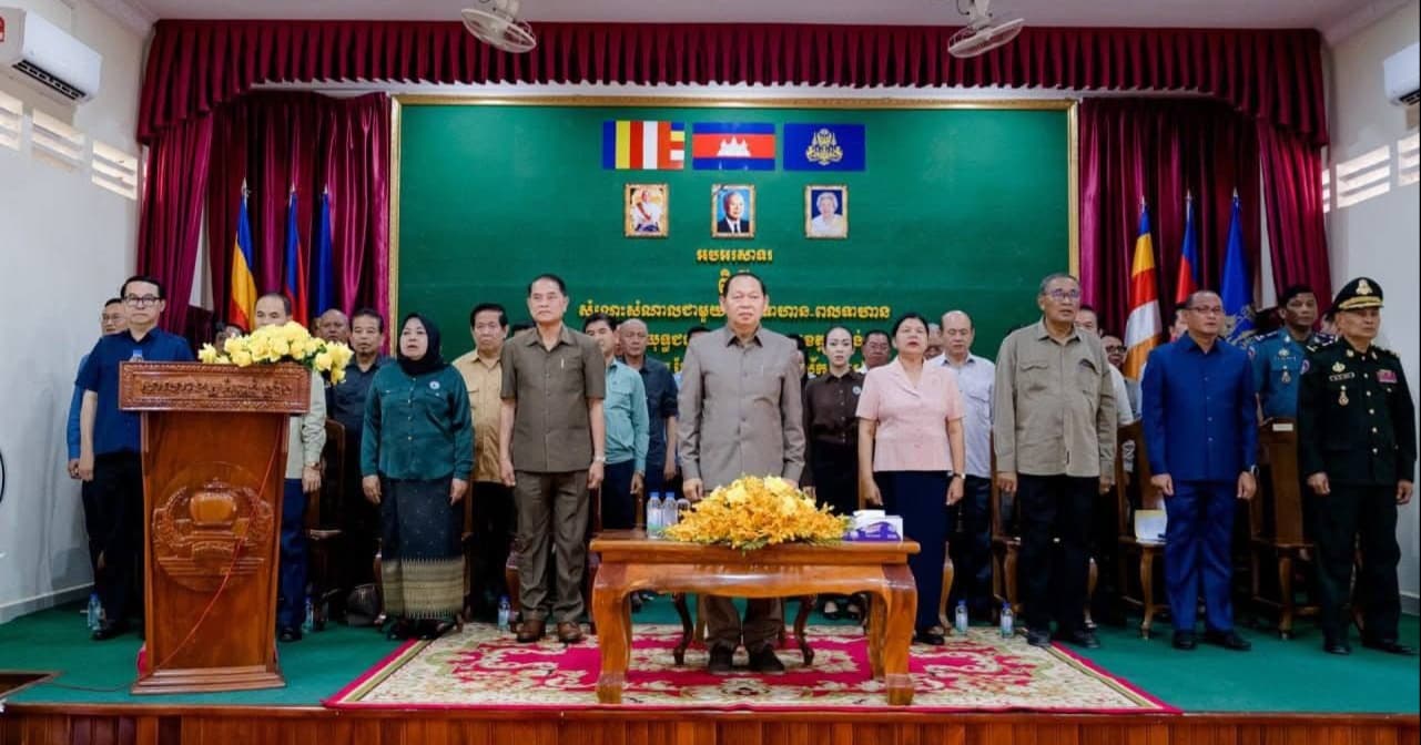 ថ្ងៃទី១០ ខែឧសភា ឆ្នាំ២០២៦ ខ្ញុំបាទ និងលោកជំទាវ កែ ច័ន្ទមុនី អ្នកតំណាងរាស្ត្រ ឯកឧត្ដម ស៊ីវ រុន ប្រធានក្រុមប្រឹក្សាខេត្ត បានចូលរួមជាមួយឯកឧត្តម ឆាយ ឫទ្ធិសែន រដ្ឋមន្ដ្រីក្រសួងអភិវឌ្ឍន៍ជនបទ អនុប្រធានទី១ ក្រុមការងាររាជរដ្ឋាភិបាលចុះមូលដ្ឋានខេត្តកំពង់ឆ្នាំង